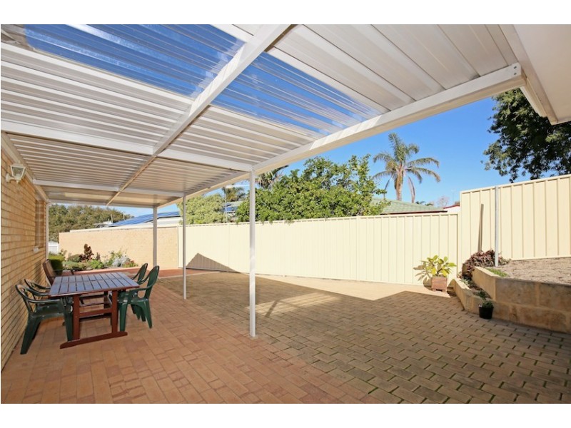 26 Yorrell Place, Halls Head WA 6210