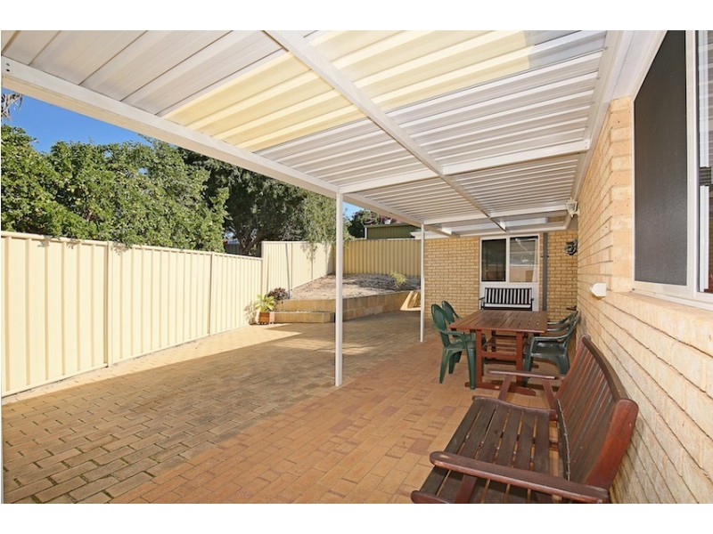 26 Yorrell Place, Halls Head WA 6210