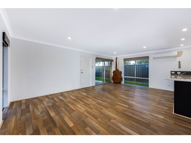 201 Lake Valley Road, Lakelands WA 6180