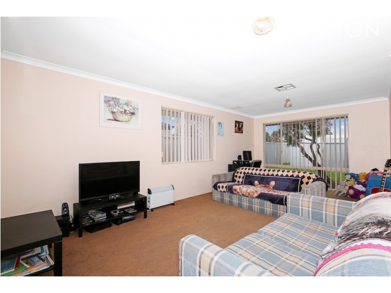 2 Southmead Green, Erskine WA 6210