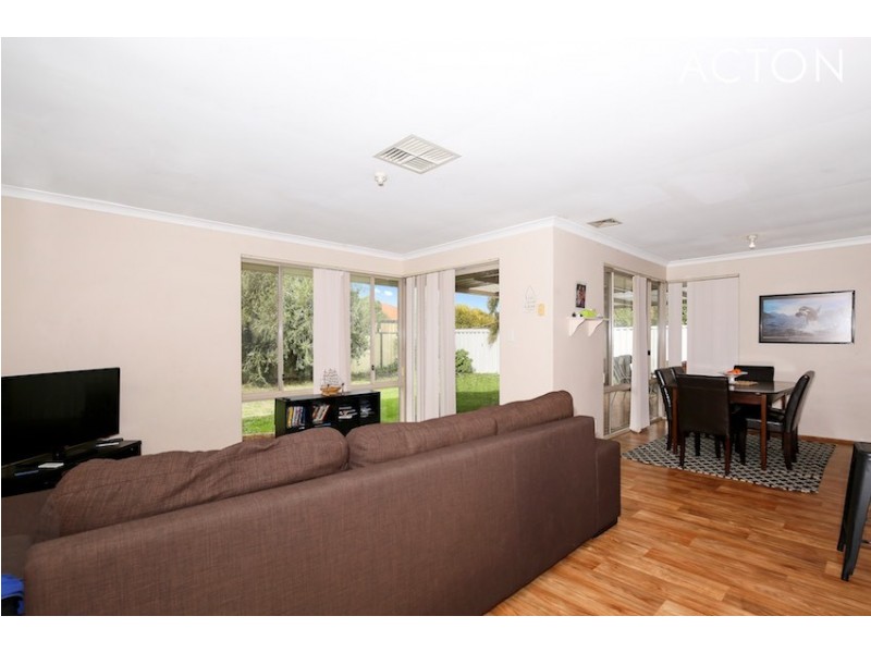 2 Southmead Green, Erskine WA 6210