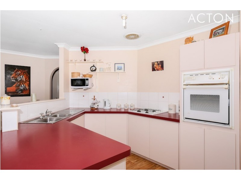 2 Southmead Green, Erskine WA 6210