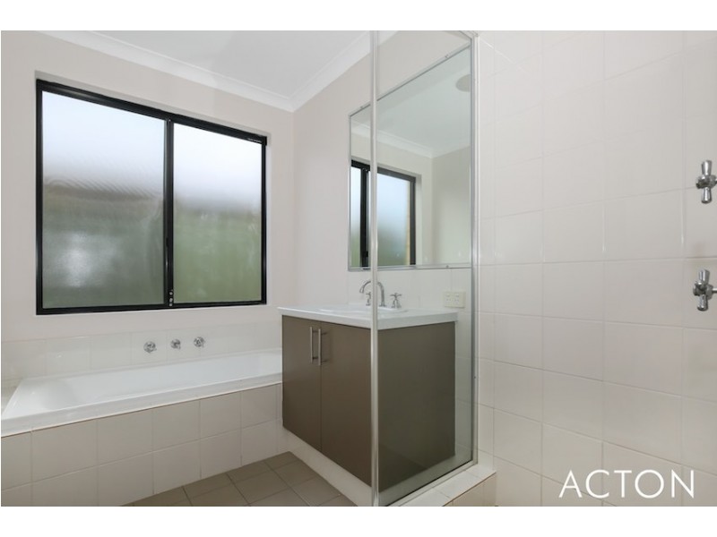 5 Cooeyup Close, Ravenswood WA 6208