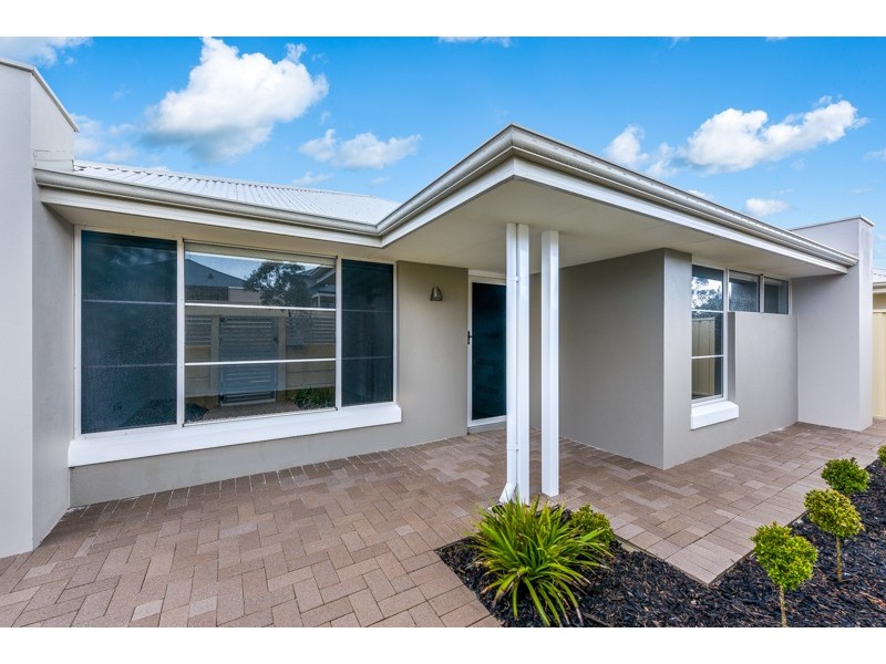 44 Eleanore Drive, Madora Bay WA 6210
