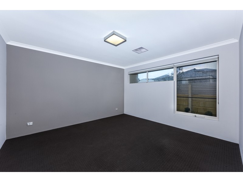 44 Eleanore Drive, Madora Bay WA 6210