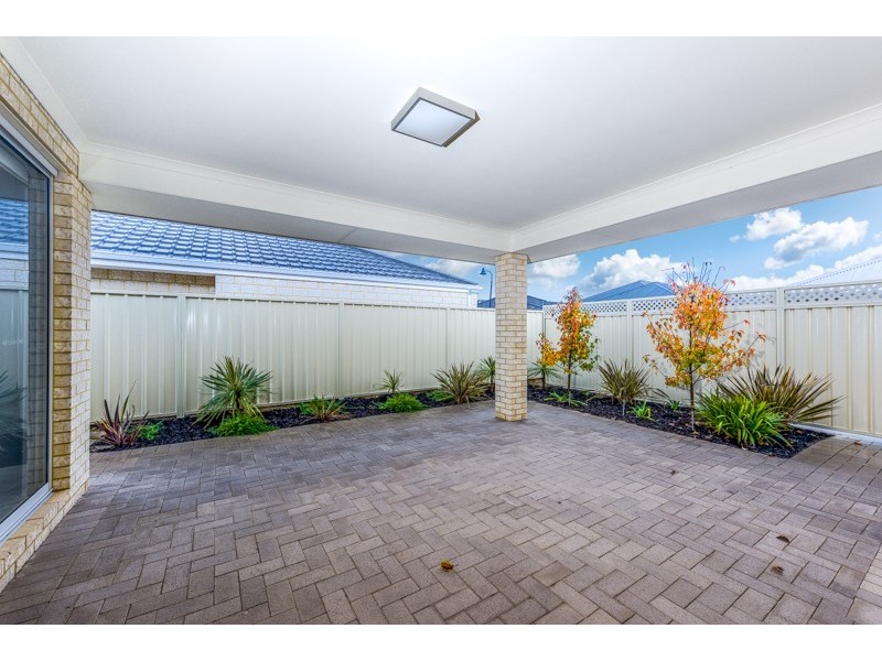 44 Eleanore Drive, Madora Bay WA 6210