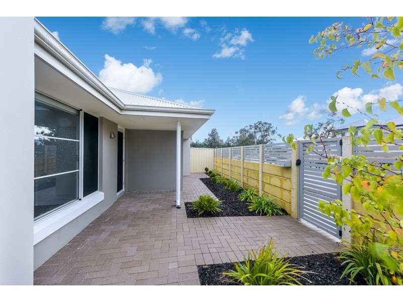 44 Eleanore Drive, Madora Bay WA 6210