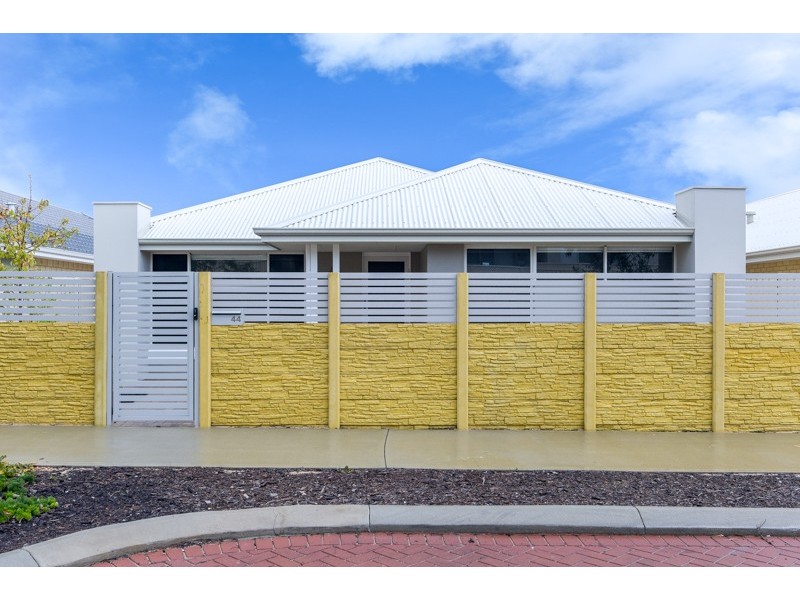 44 Eleanore Drive, Madora Bay WA 6210