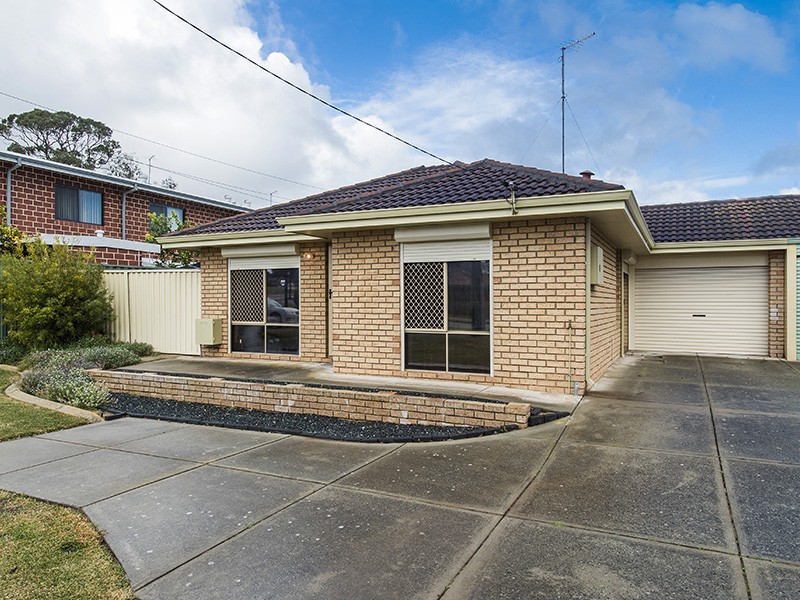 4a Burley Street, Mandurah WA 6210