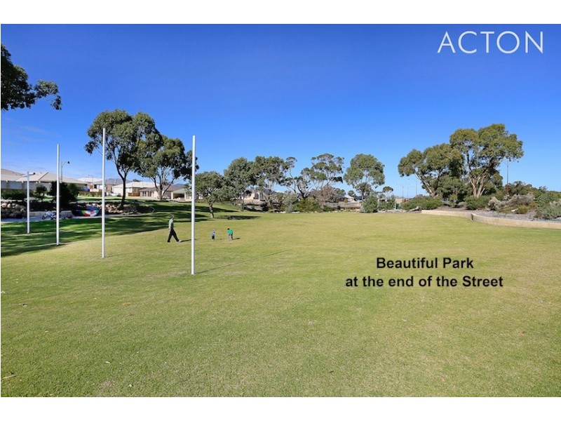 4 Brookdale Way, Meadow Springs WA 6210