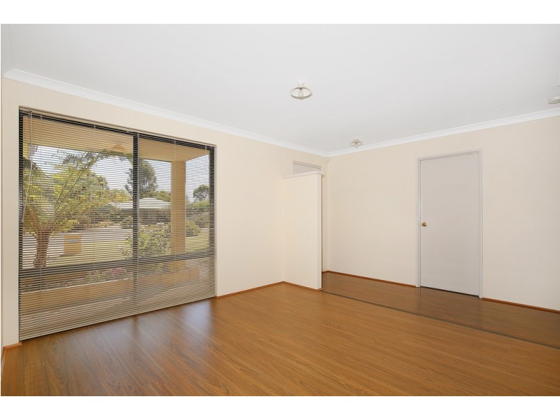 12 Killarney Rt, Meadow Springs WA 6210