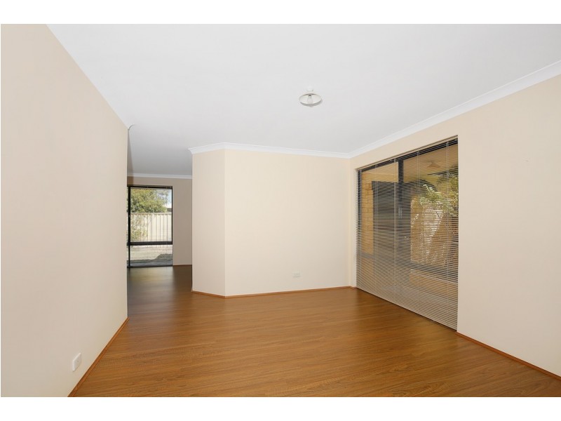 12 Killarney Rt, Meadow Springs WA 6210