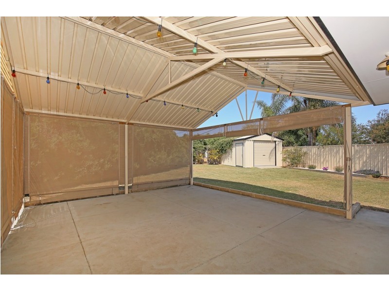 12 Killarney Rt, Meadow Springs WA 6210