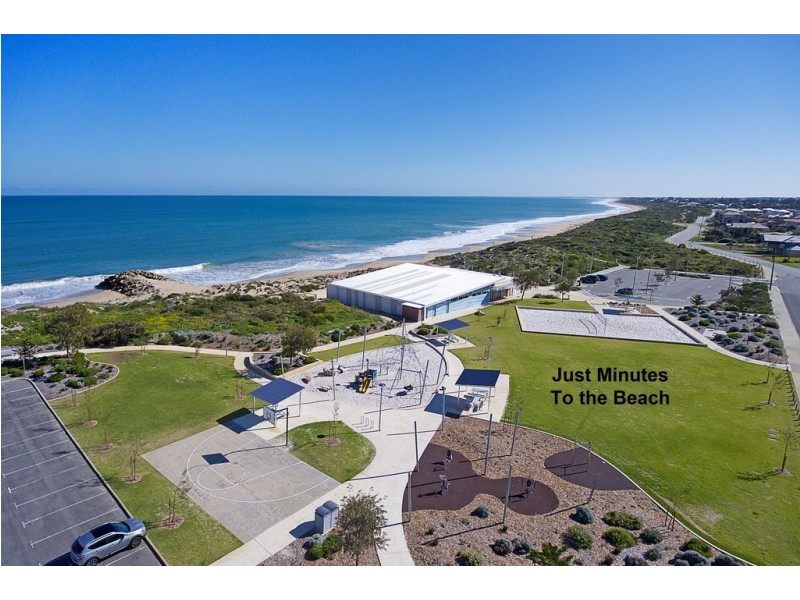 12 Killarney Rt, Meadow Springs WA 6210