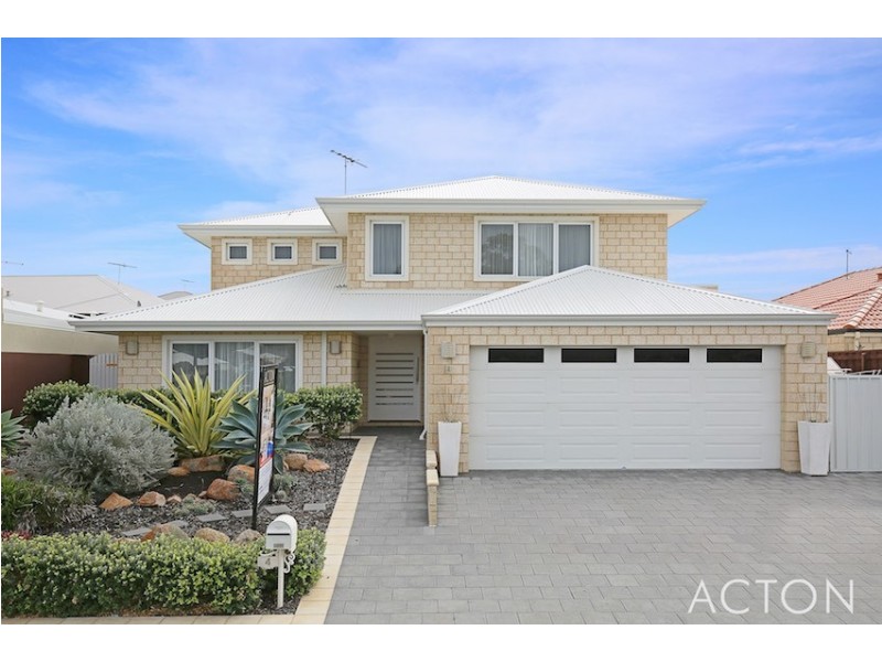 4 Torwood Edge, Halls Head WA 6210
