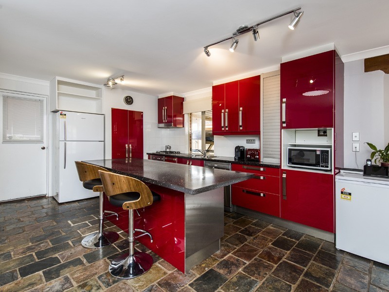 9 Socha Court, Greenfields WA 6210