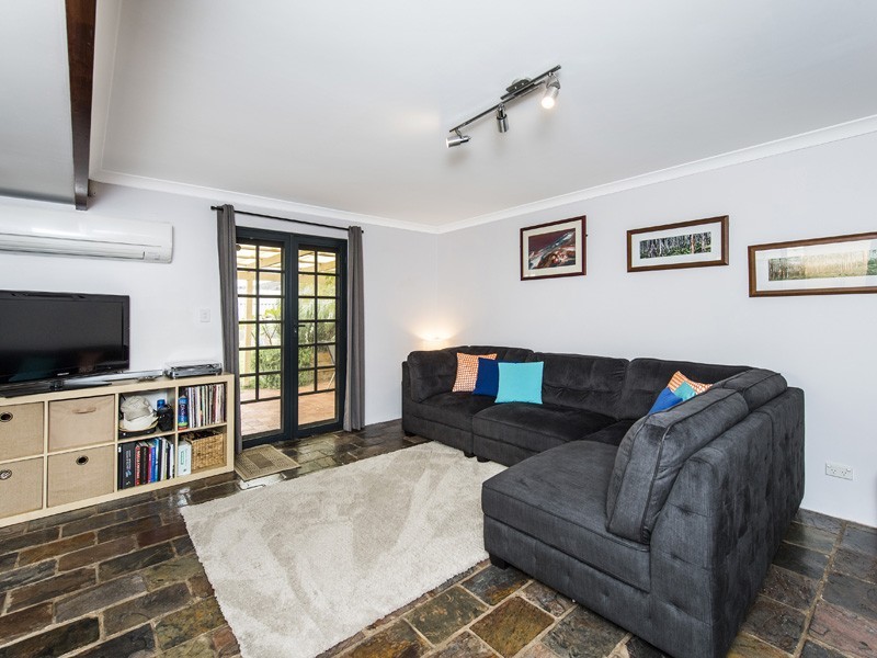 9 Socha Court, Greenfields WA 6210