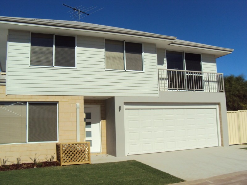57 Leisure Way, Halls Head WA 6210