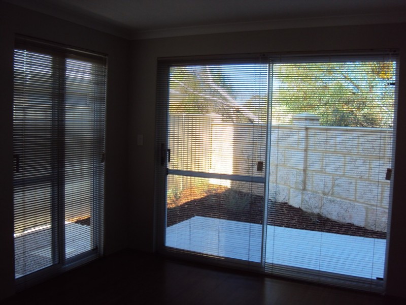 57 Leisure Way, Halls Head WA 6210