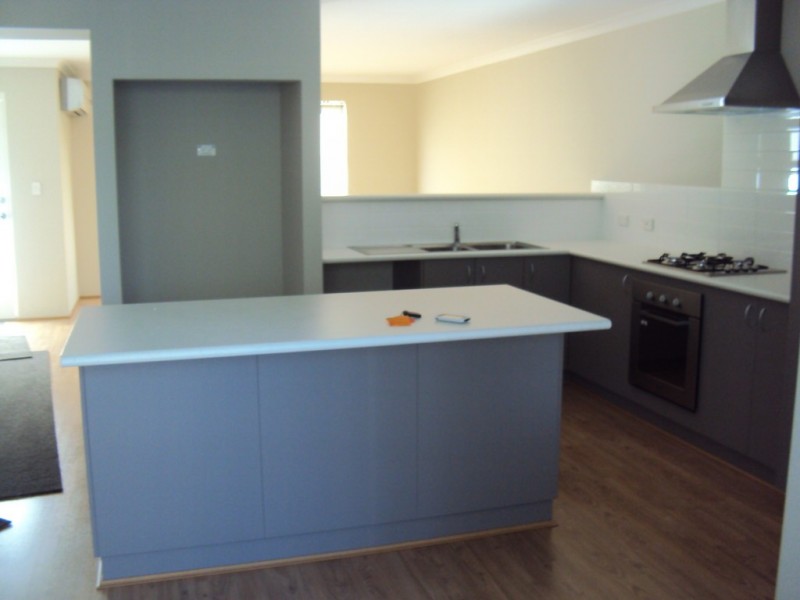 57 Leisure Way, Halls Head WA 6210