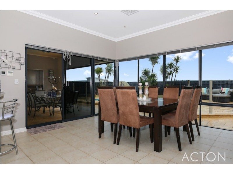 14 The Ridge, Halls Head WA 6210