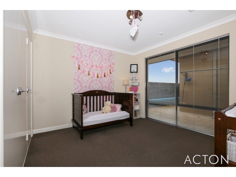 14 The Ridge, Halls Head WA 6210