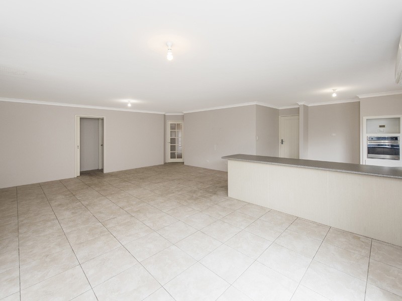 13 Moonbrook Way, Meadow Springs WA 6210