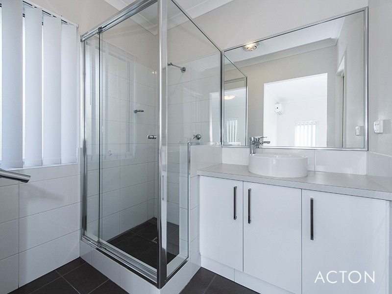 30 Vaucluse Way, Coodanup WA 6210