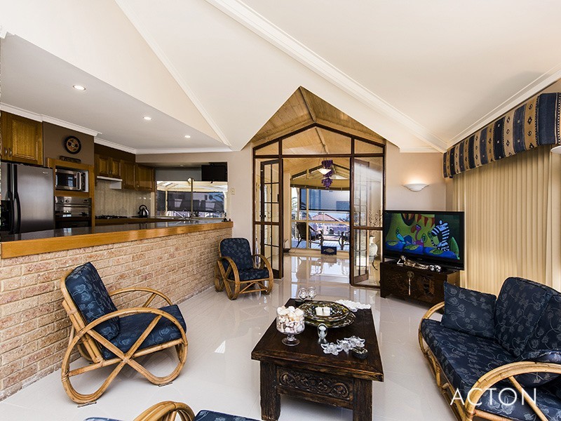 1 Keppel Place, Coogee WA 6166