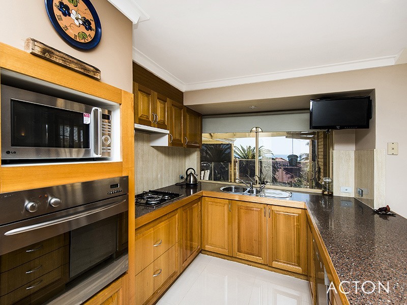 1 Keppel Place, Coogee WA 6166