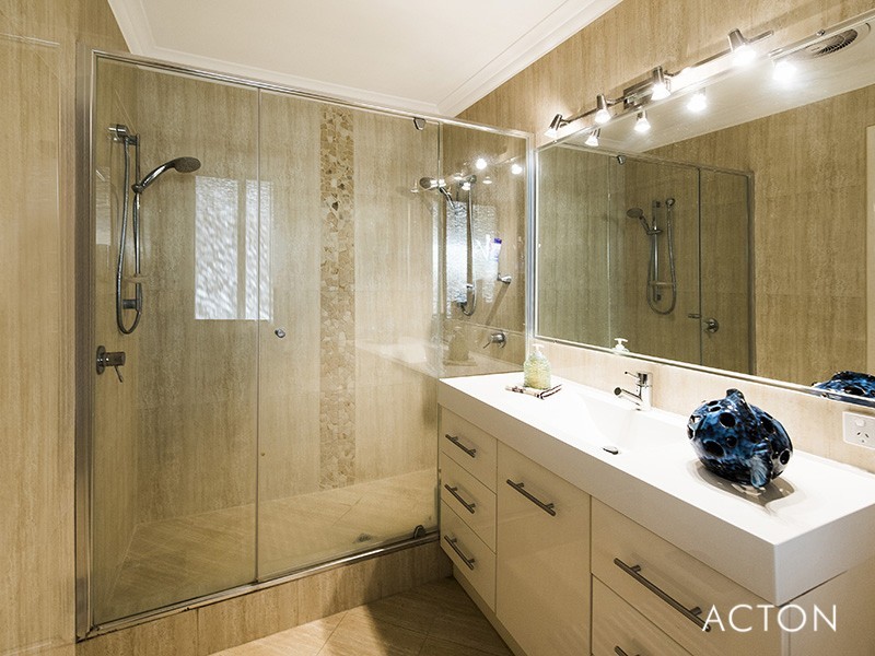 1 Keppel Place, Coogee WA 6166