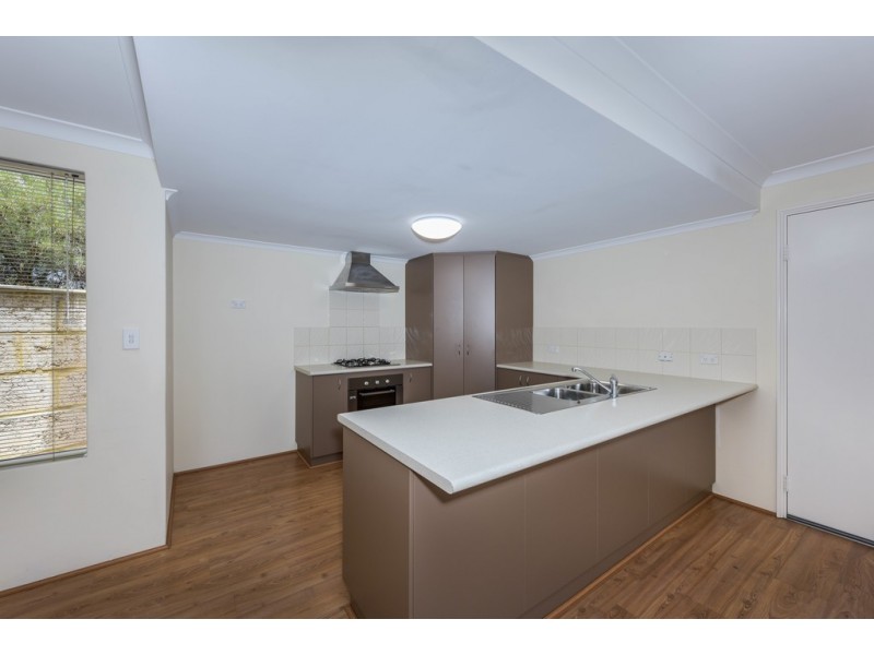 50 Leisure Way, Halls Head WA 6210