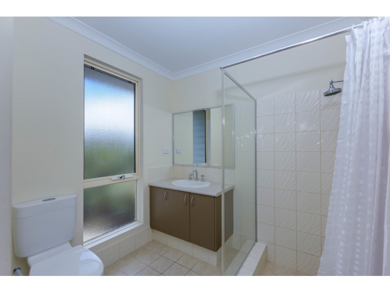 50 Leisure Way, Halls Head WA 6210