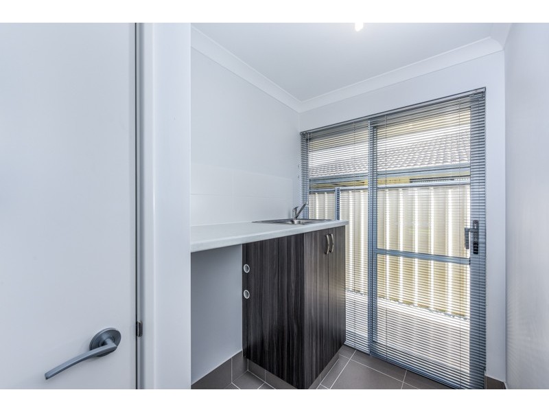 16 St Cloud Link, Meadow Springs WA 6210