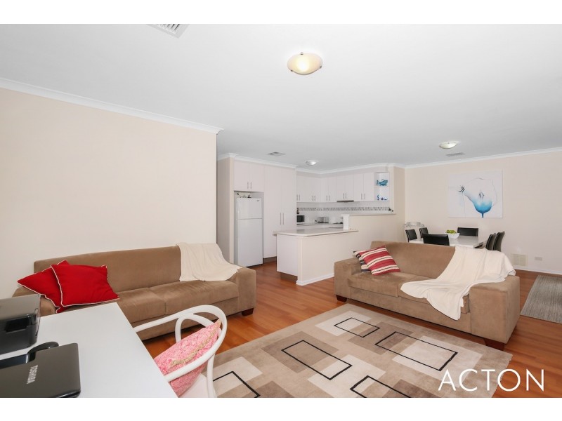 33 Stewart Street, Mandurah WA 6210