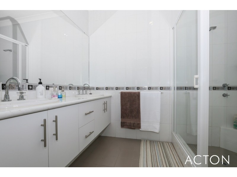 33 Stewart Street, Mandurah WA 6210