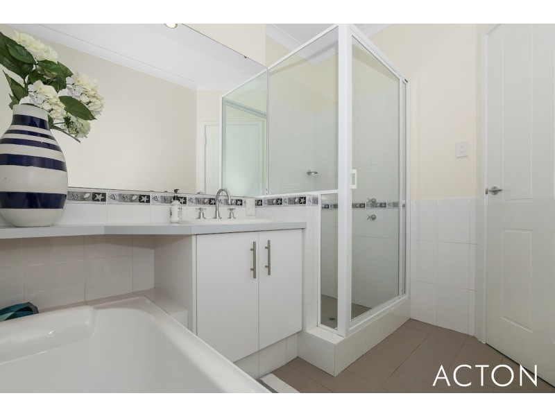 33 Stewart Street, Mandurah WA 6210