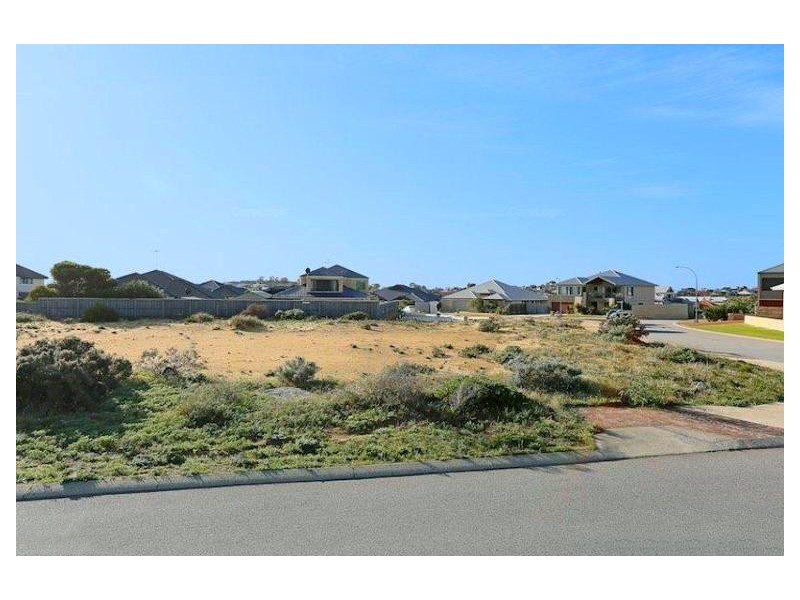 62 Boardwalk Boulevard, Halls Head WA 6210