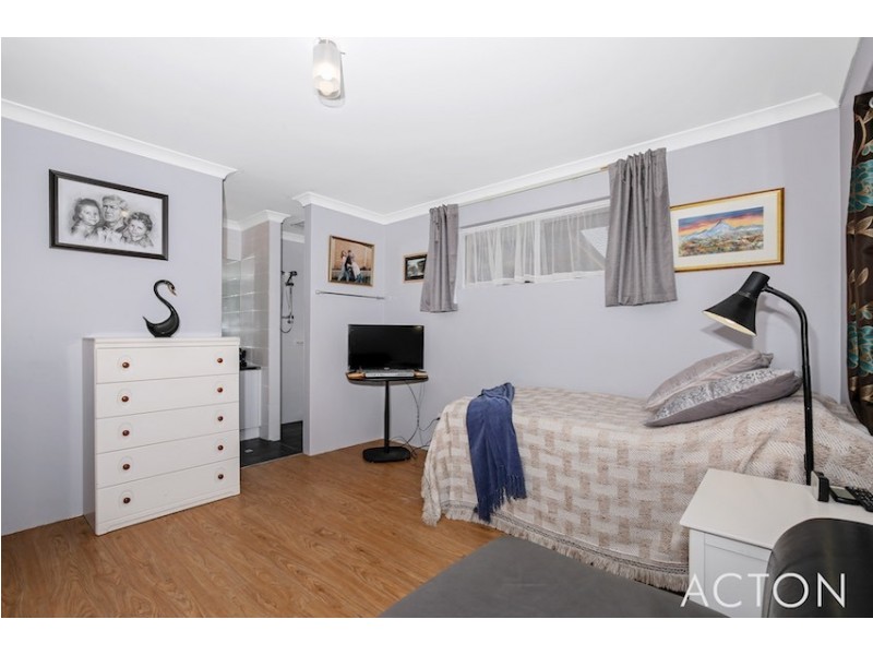 45 Hokitika Drive, Dudley Park WA 6210