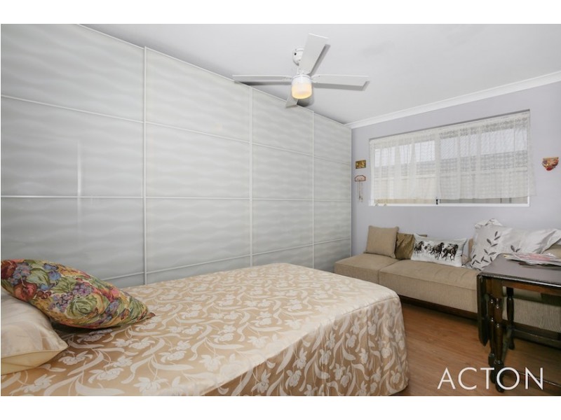 45 Hokitika Drive, Dudley Park WA 6210