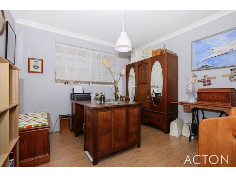 45 Hokitika Drive, Dudley Park WA 6210