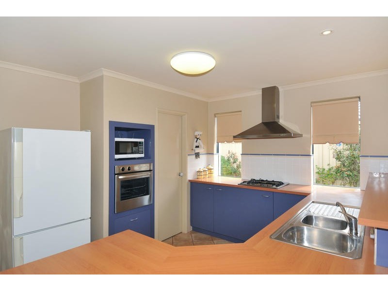 31 Darwin Terrace, Dudley Park WA 6210