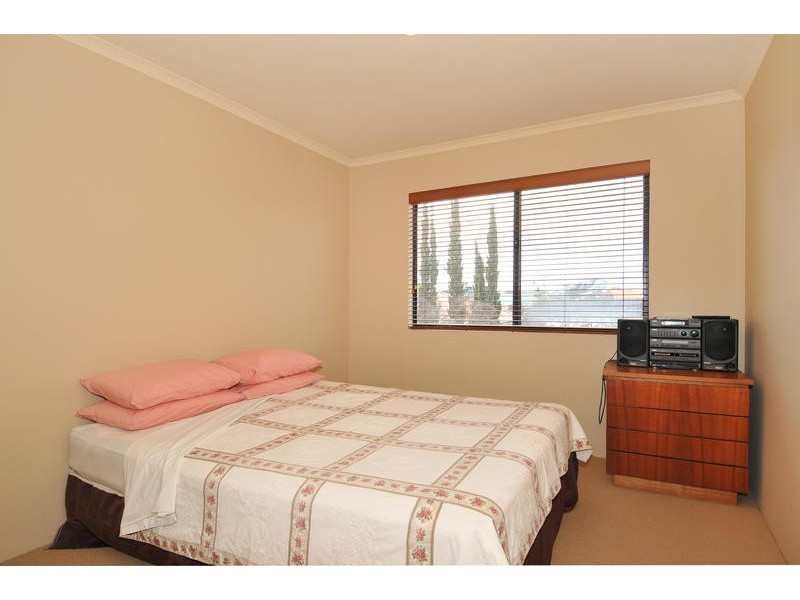 31 Darwin Terrace, Dudley Park WA 6210