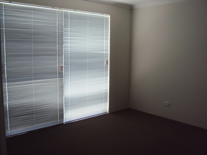 51 Leisure Way, Halls Head WA 6210