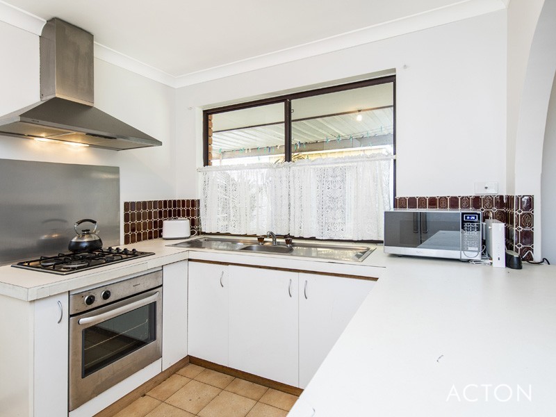 5 Breaker Close, Silver Sands WA 6210