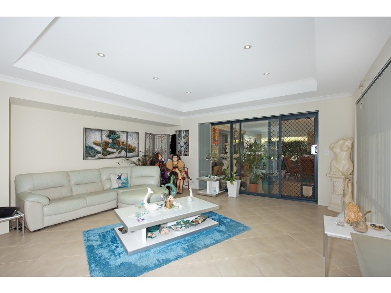 32 Batavia Quays, South Yunderup WA 6208