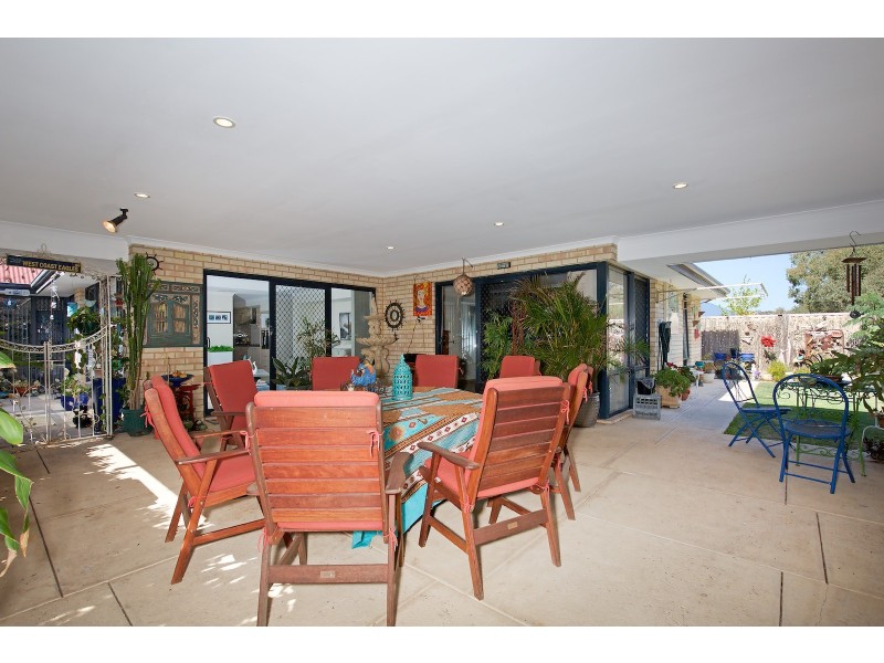 32 Batavia Quays, South Yunderup WA 6208