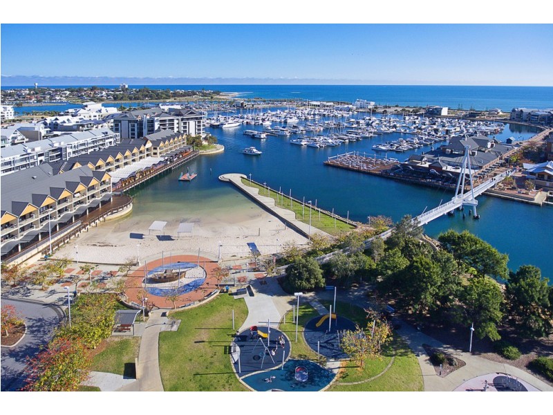 5 Lanyon Street, Mandurah WA 6210