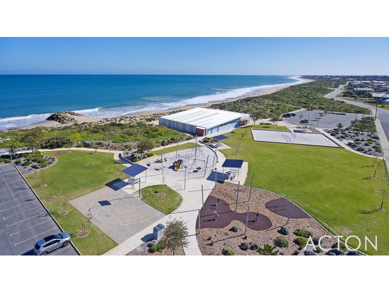 19 Abeona Parade, Madora Bay WA 6210