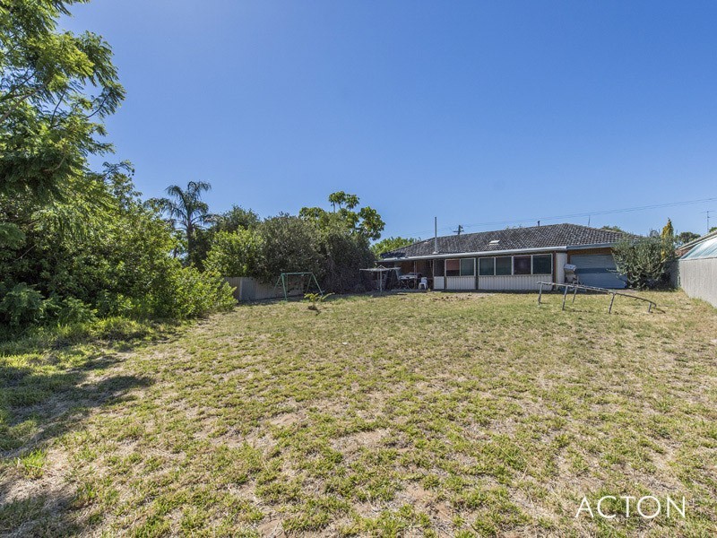 33 Peel Street, Mandurah WA 6210